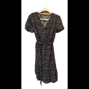 Heart Dress Size XL Elastic Waist Flutter Sleeves Flowy Slimming Faux Wrap Style